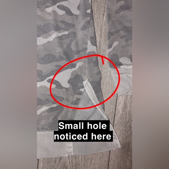 Old Navy Women’s Size Large Oversized Crew Neck Sweater Camo Gray Comfy Soft - Picture 3 of 6